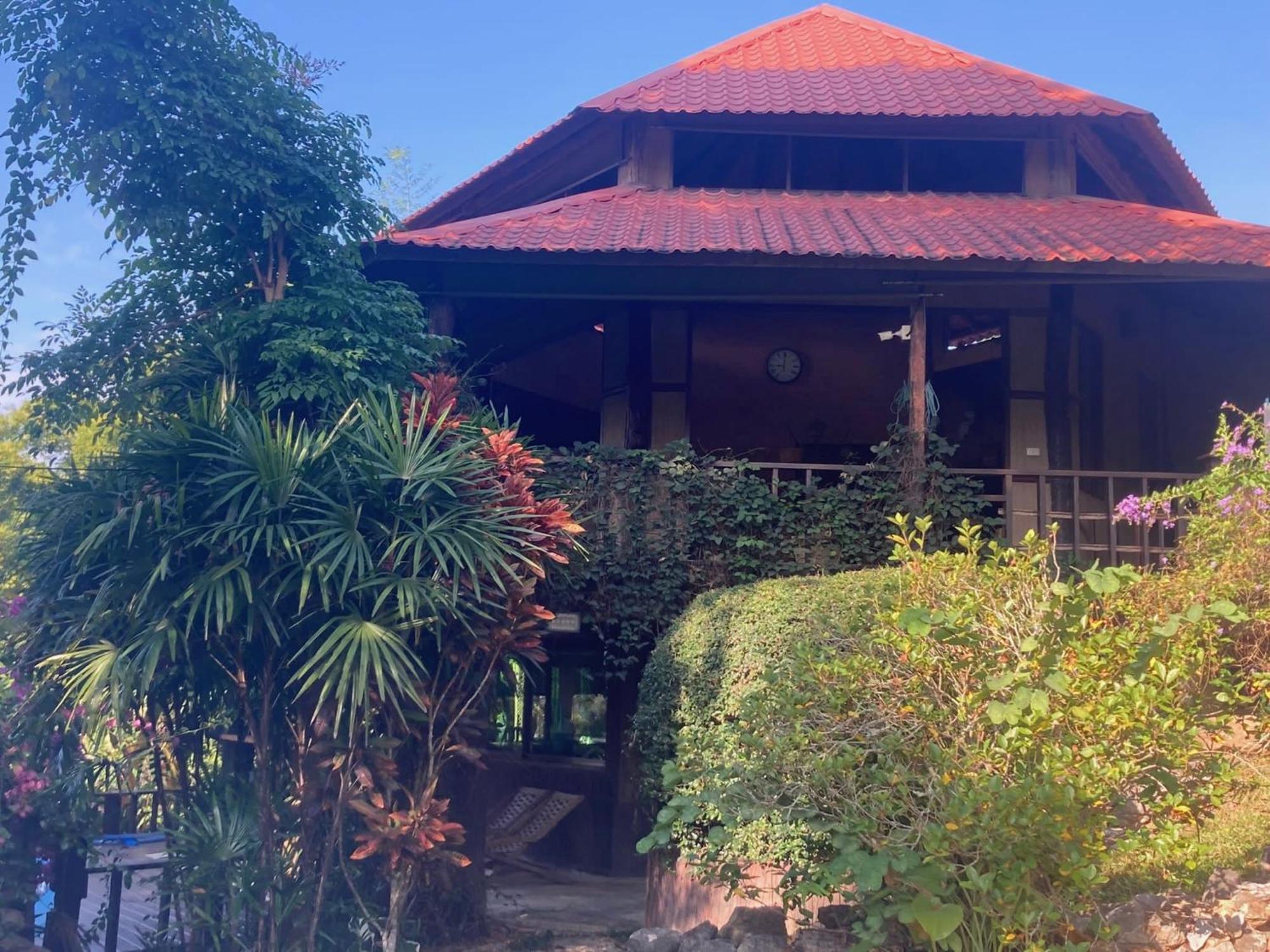 Homestay Tafelberg Detached With Swimming Pool Chiang Rai